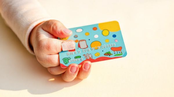 Top 5 cartes bancaires pour enfants à considérer en 2023