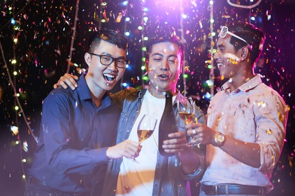 Comment bien organiser un enterrement de vie de garçon ?